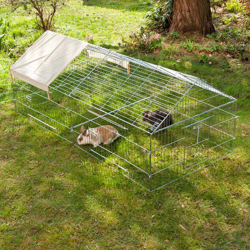 Kerbl Luxus Metal Run with pitched roof Pet Supplies