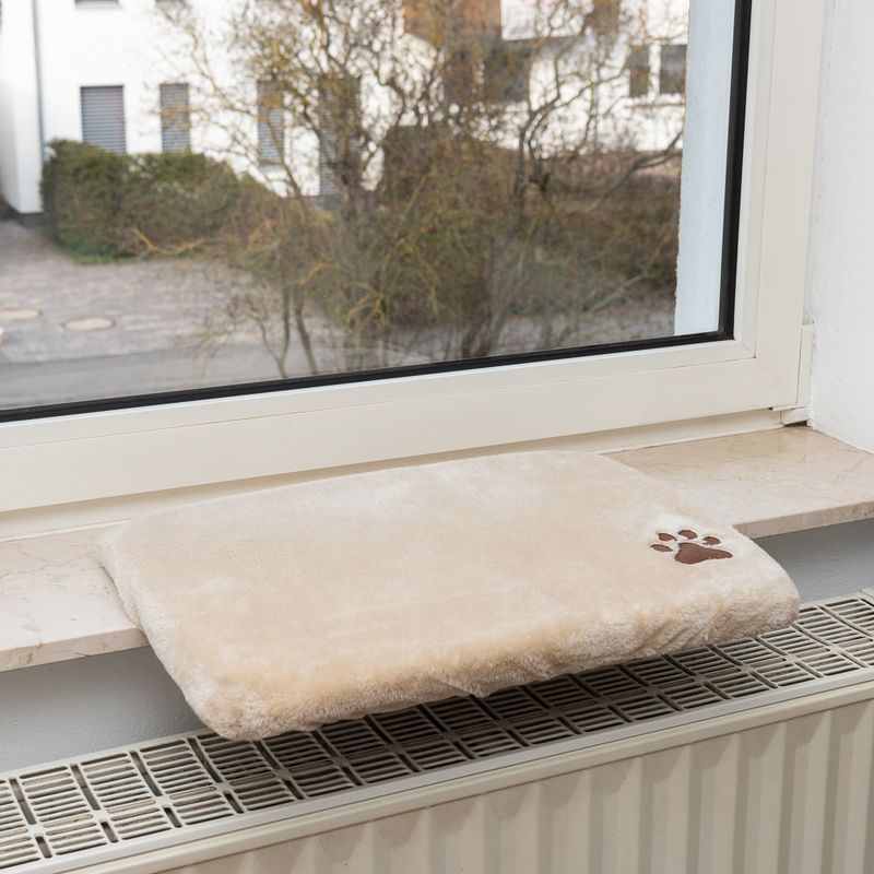 Pluschi Windowsill Seat Pet Supplies